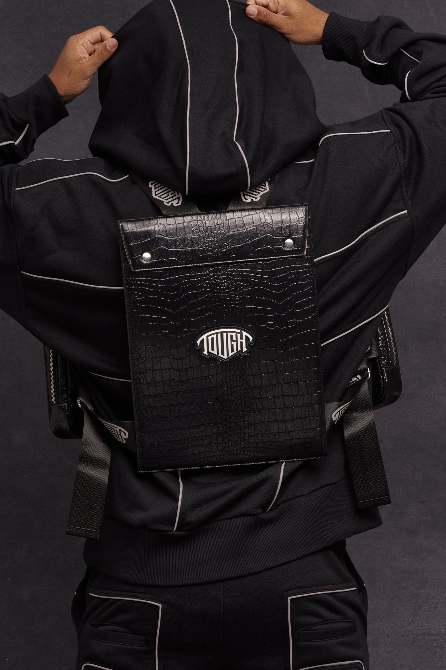 TOUGH HOLSTER- BLACK