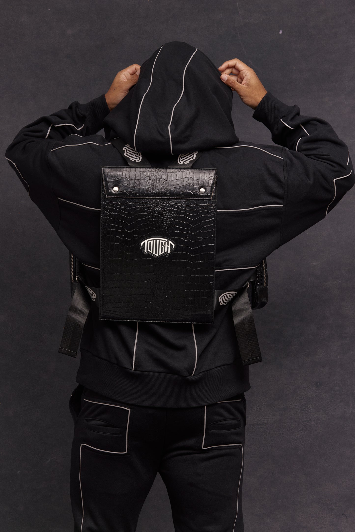 TOUGH HOLSTER- BLACK