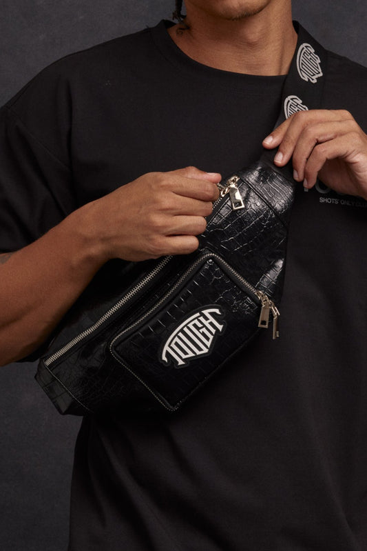 FRIEND OR FAUX - BLACK